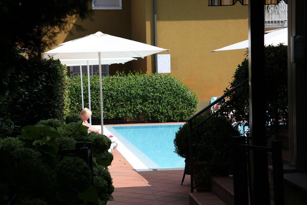 Albergo Ristorante Papa Peschiera del Garda Exterior photo