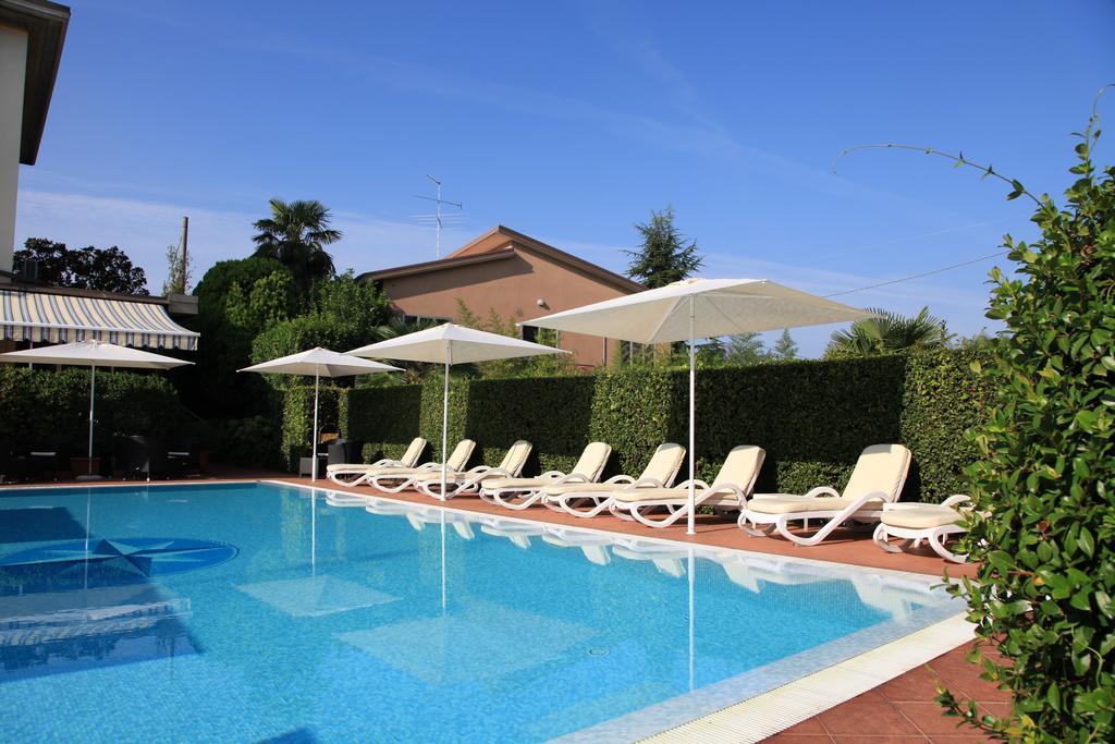 Albergo Ristorante Papa Peschiera del Garda Exterior photo