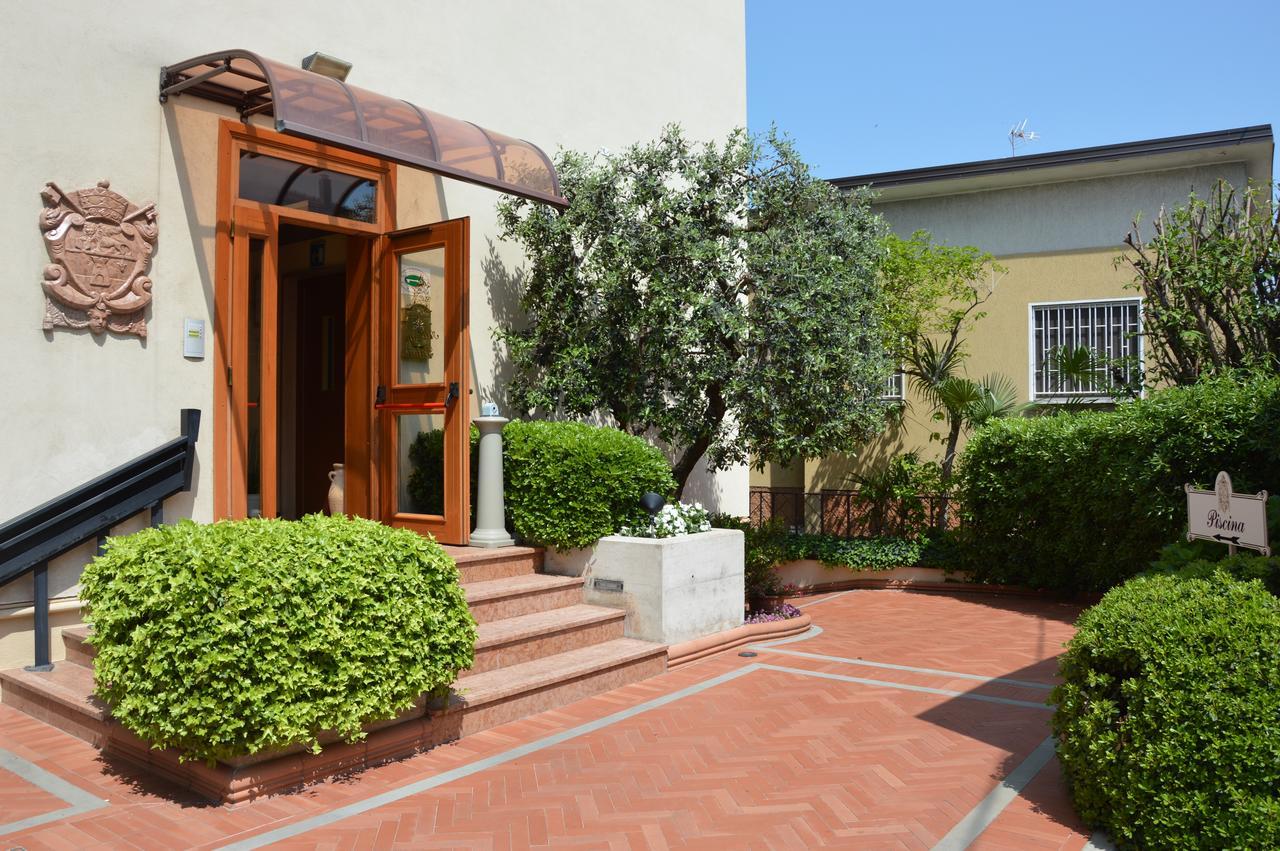 Albergo Ristorante Papa Peschiera del Garda Exterior photo